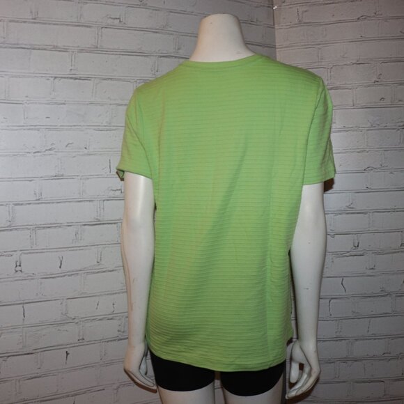 💚🌿🖤 Basic Editions Tee · Soft Green · Size L - Picture 3 of 5